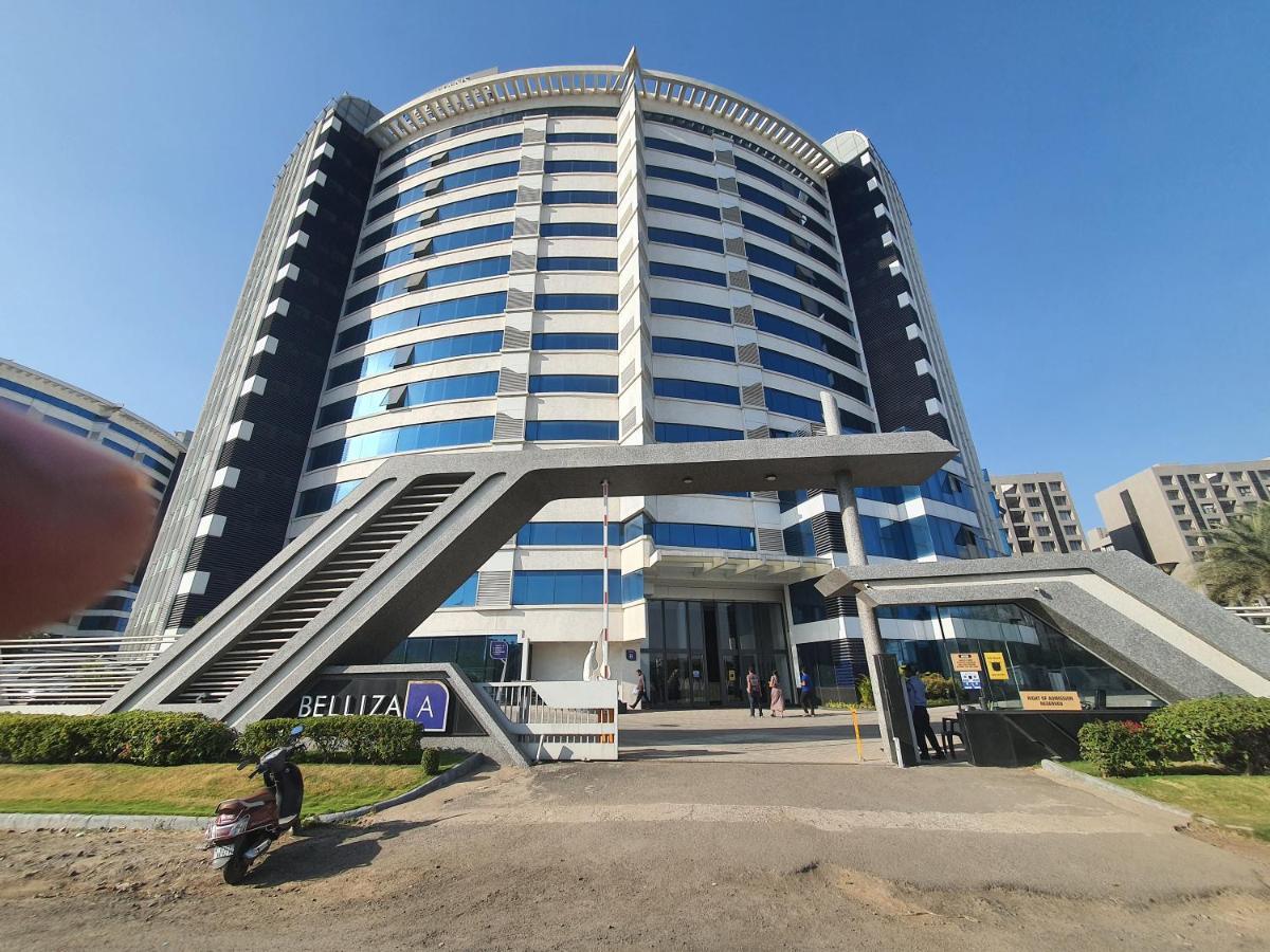 P C Homes At Belliza Near Airport Сурат Екстер'єр фото